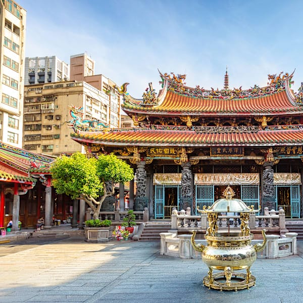 Taiwan by Train: Drachen, Tempel, Wellenrauschen