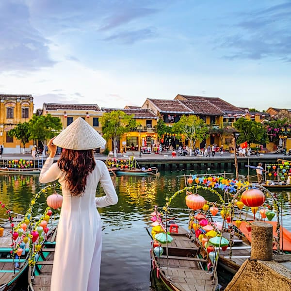 Vietnam Bucket List: Ha Long Bay, Hoi An, Mekong!